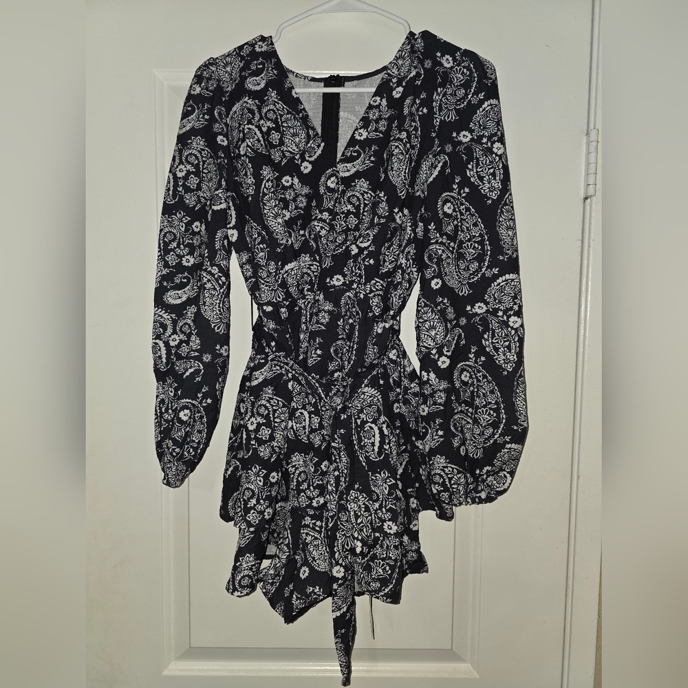 🖤 Cupshe Floral Paisley Romper Medium Vacation Brunch - Picture 3 of 4